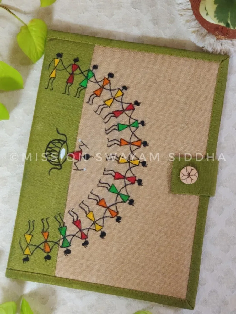 Jute folder hand painted with Warli dancers